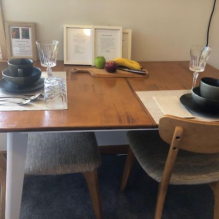 Lovely Budget Vegan Homestay Launceston Bagian luar foto