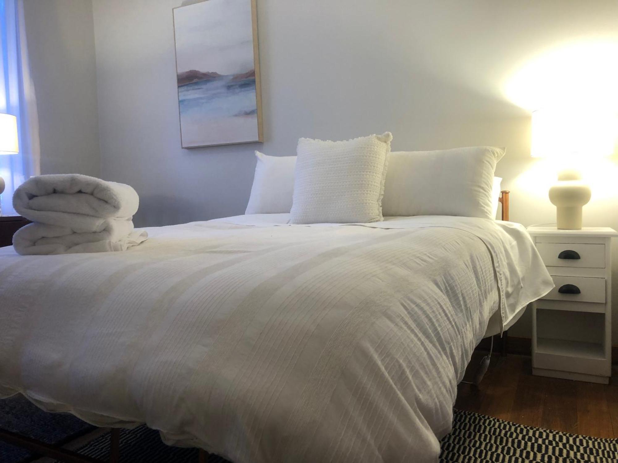 Lovely Budget Vegan Homestay Launceston Bagian luar foto