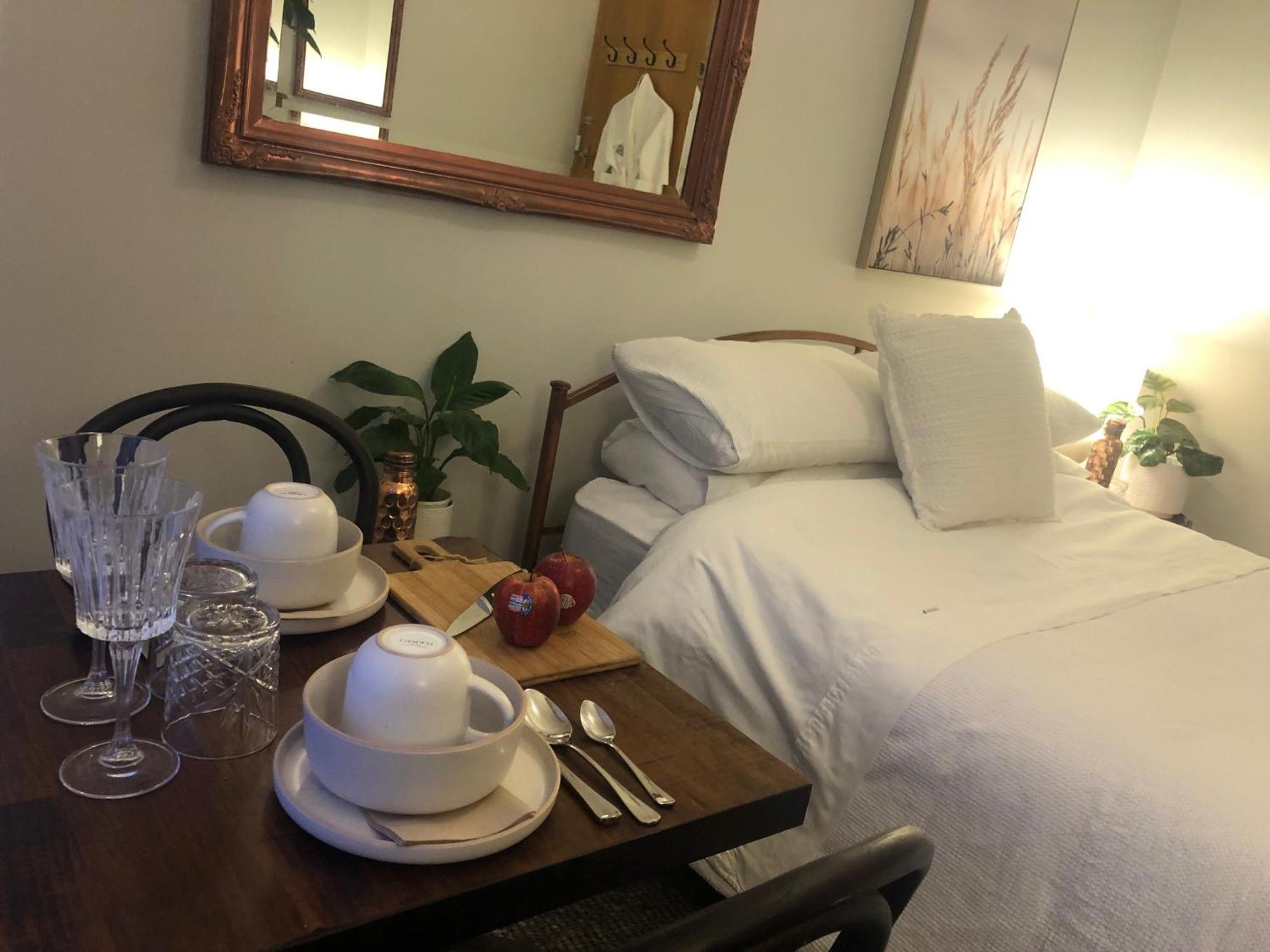 Lovely Budget Vegan Homestay Launceston Bagian luar foto
