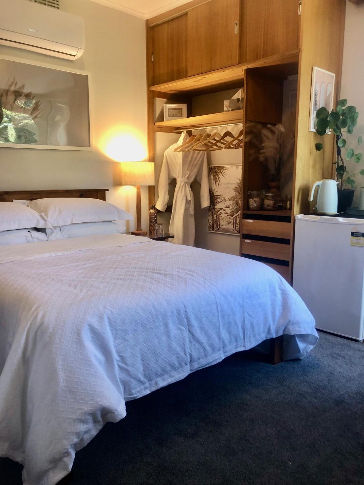 Lovely Budget Vegan Homestay Launceston Bagian luar foto