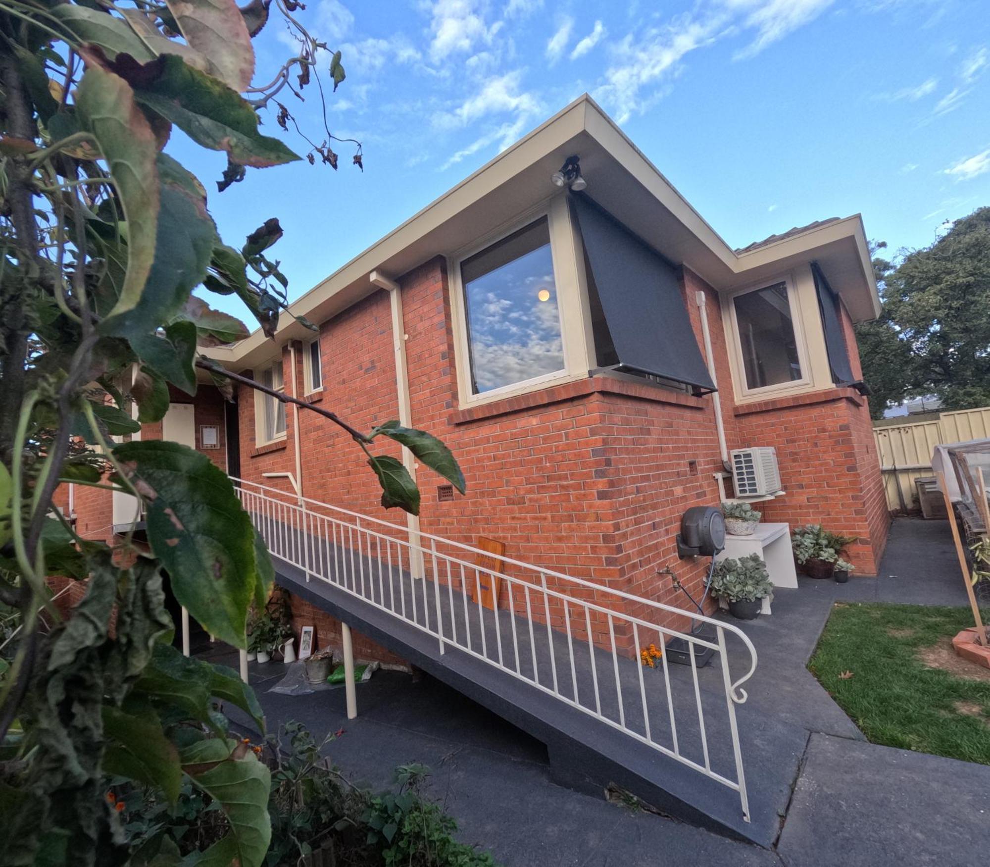 Lovely Budget Vegan Homestay Launceston Bagian luar foto